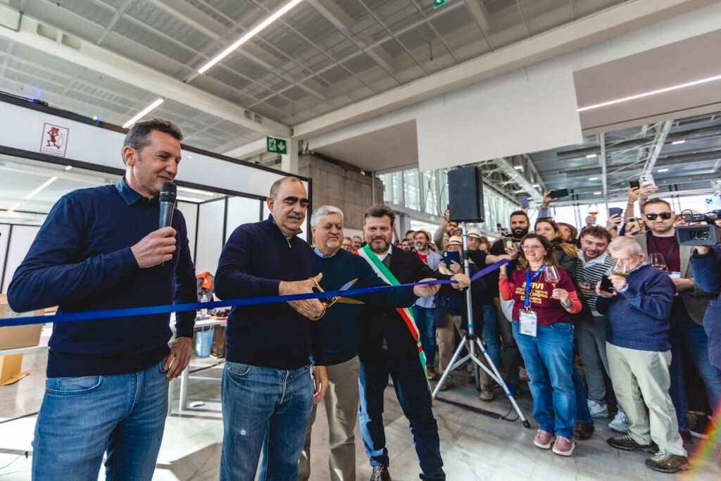 Mercato dei Vini dei Vignaioli Indipendenti Fivi: 26mila visitatori per la “prima” a Bologna negli spazi di BolognaFiere.