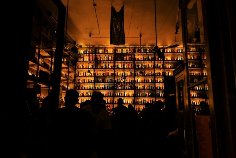 All the trends of the “sober” summer in Europe: drinks are functional and social