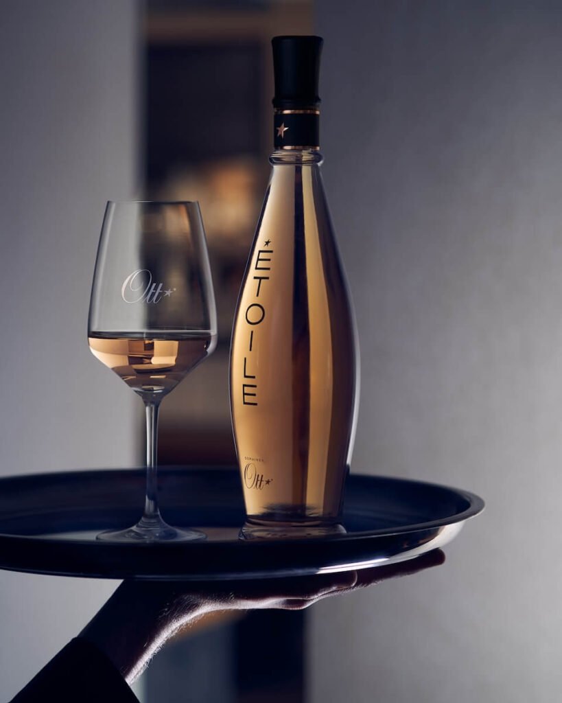 Domaines Ott*: la Provenza rosé del vino senza compromessi ora è bio con le tenute Château de Selle, Clos Mireille e Château Romassan.