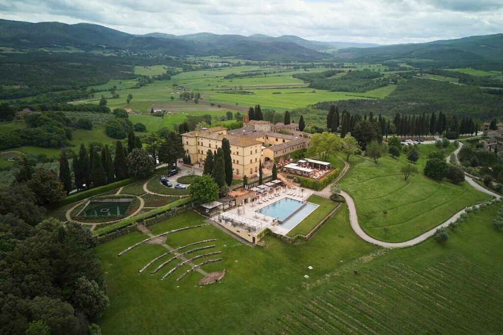 La Grande Dame 2018 Veuve Clicquot: il battesimo nel segno della Garden Gastronomy dello Chef Daniele Sera del Castello di Casole