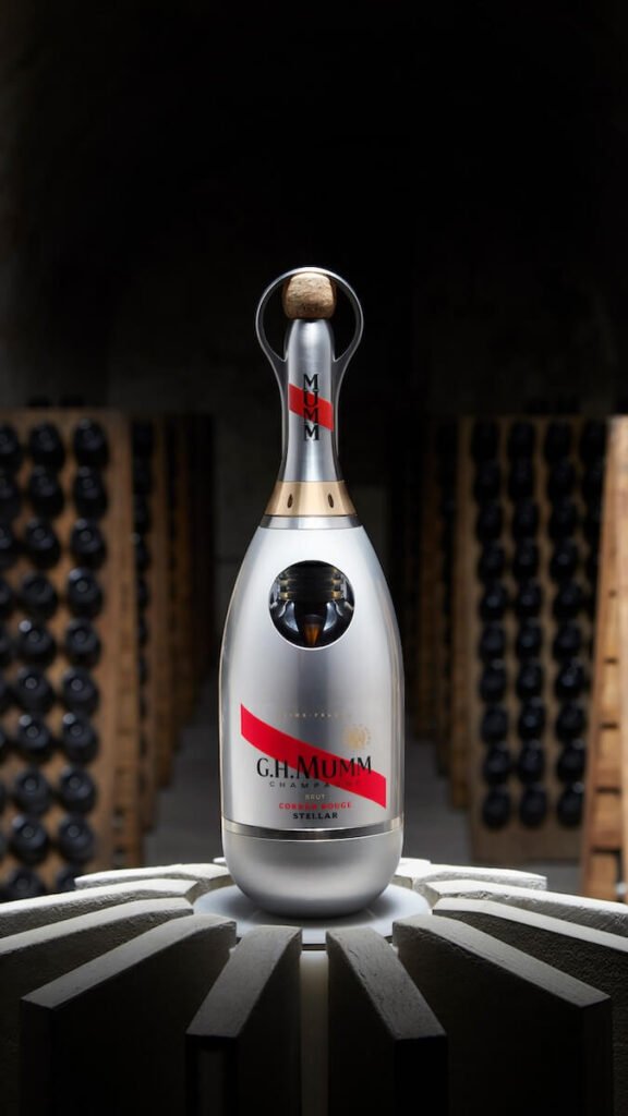 Mumm Cordon Rouge Stellar is back on Earth after its debut flight into space. This event represents 9 years of research and experimentation.