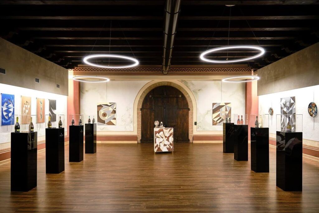 Montina apre le porte per il Festival di Franciacorta 2025 con visite, degustazioni e festa tra vino, arte e convivialità.