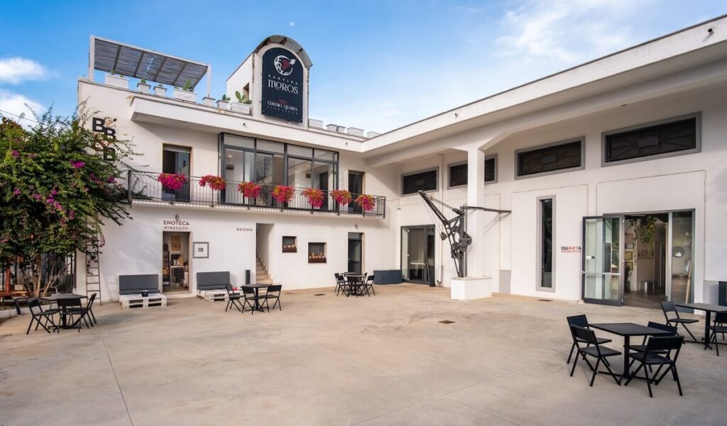 Tommasi Family Estates consolidates its presence in Puglia, expanding the Masseria Surani project with Tenuta Eméra and Cantina Moros