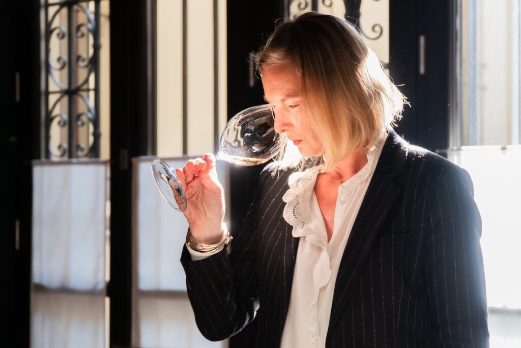 For the first time in its history, Amour de Deutz 2015 is born from the meeting of seven Grand and Premier Cru villages of Champagne.
