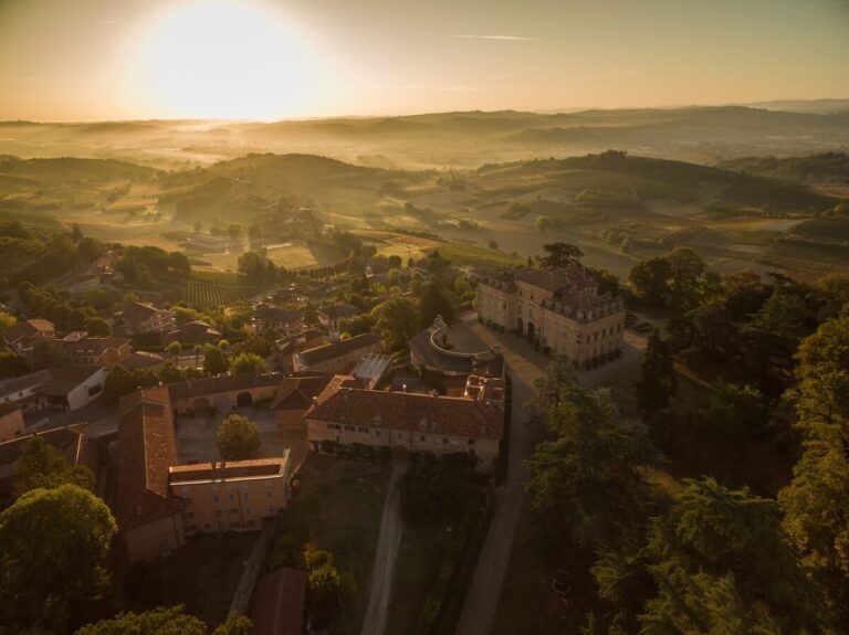 After 25 years devoted exclusively to Piedmontese red wines, Marchesi Alfieri opens a new chapter in its history with a Timorasso