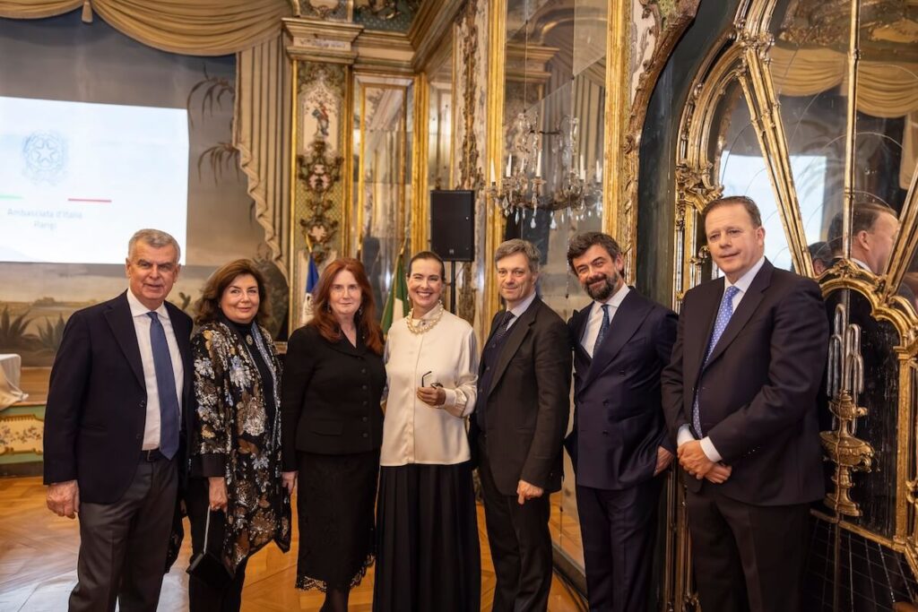 Sangue d’Oro Passito di Pantelleria “Fuori Carta”: Pasqua Wines Reimagines The Passito Tasting Experience at the Italian Embassy in Paris