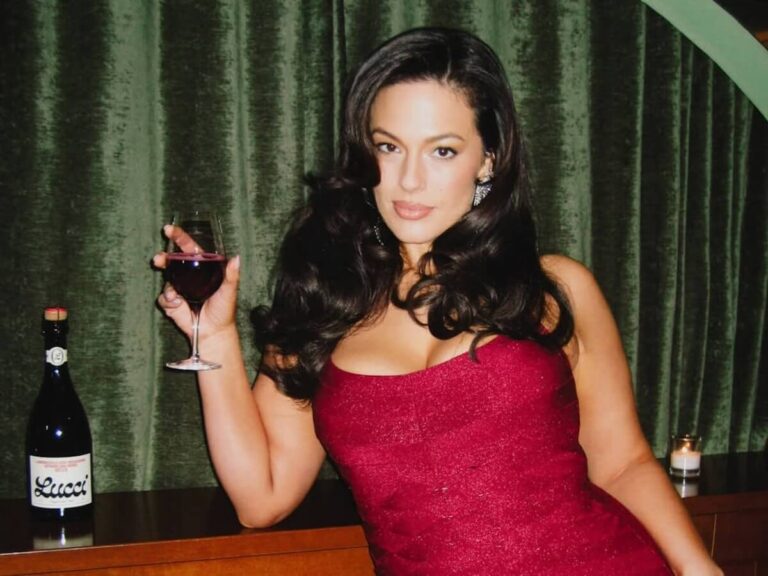Ashley Graham debuts in the wine world with Lucci: the top model’s Lambrusco is winning over the US market