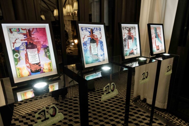 Ethica Wines celebrates its 10th anniversary with a commissioned artwork by New York street artist GIZ, unveiled at Wine Paris.