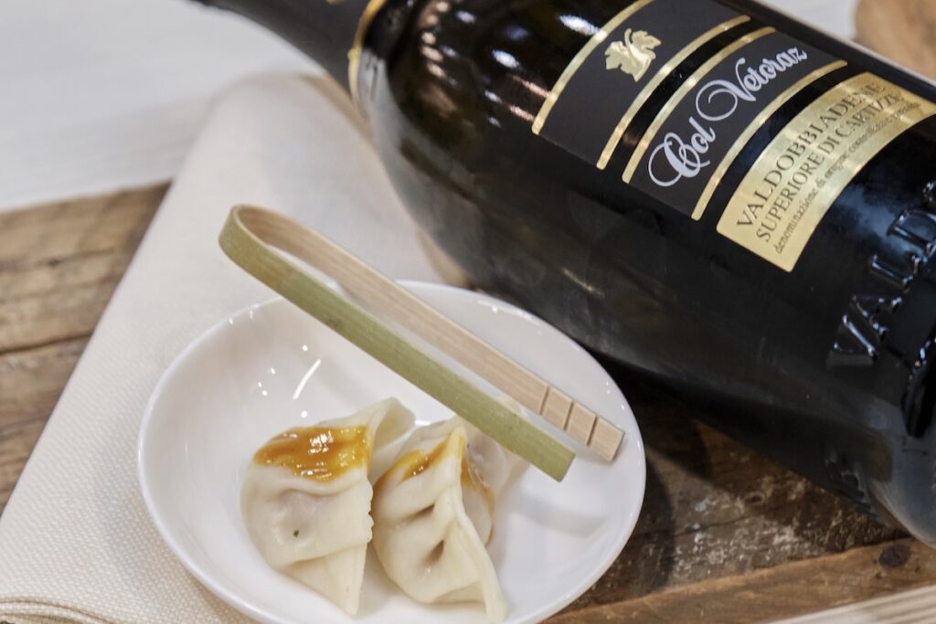 Col Vetoraz at Vinitaly 2026: Asian cuisine and Venetian tradition elevated by Valdobbiadene DOCG Superiore di Cartizze.