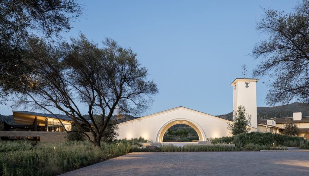 Robert Mondavi Winery celebrates its 60th anniversary with the grand reopening of its transformed Oakville estate.