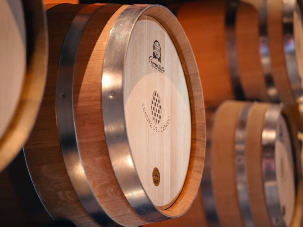 The new Cabreo Winery opens in Greve in Chianti: a €7‑million project by Ambrogio e Giovanni Folonari Tenute.