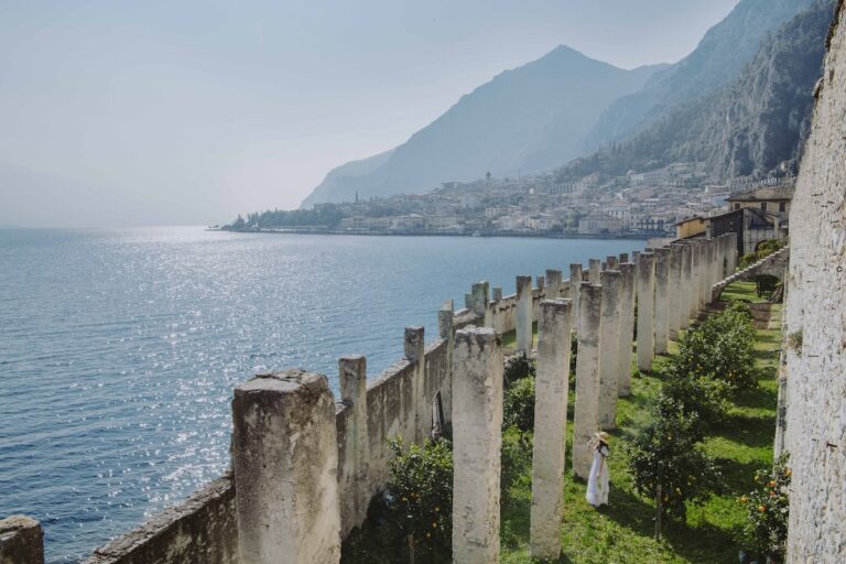 From June 3 to 5, Garda Wine Stories returns with conferences, tastings and masterclasses exploring Garda Doc.