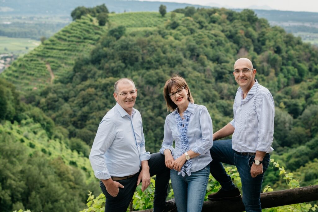 La Farra presenta l’edizione 2026 di Dialoghi a Col Brià: tre sabati tra poesia, cammini e paesaggio del Conegliano Valdobbiadene.