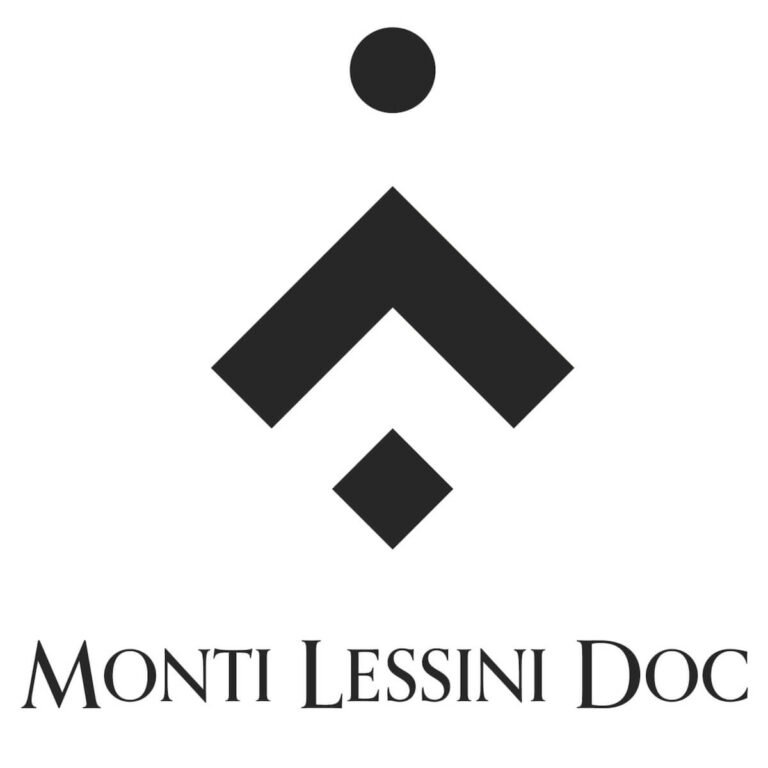 The Monti Lessini Doc Metodo Classico unveils its new logo after the revision; Lessini Durello Doc remains with the Charmat Method.