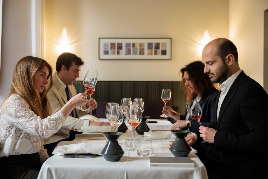 Elisa Ying Yu wins the Ruinart Sommelier Challenge 2026 in Rome, standing out in blind tasting, training sessions and insights.