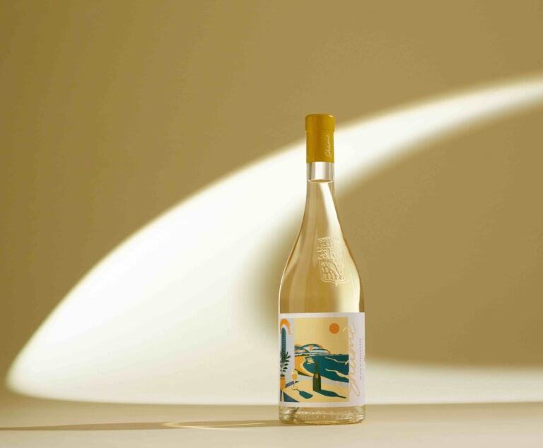 Baglio di Pianetto launches Shùmè, a fresh and vibrant sparkling wine inspired by Sicilian summer and the Arbëreshë cultural heritage.