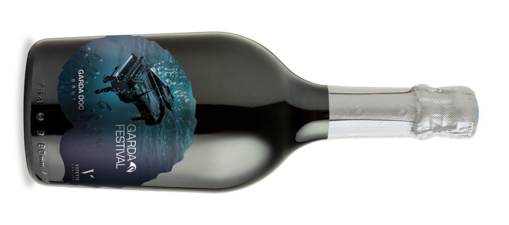 Vitevis brinda al Garda Festival 2026: cultura, grandi premi e una bottiglia special edition del Garda DOC Spumante Brut
