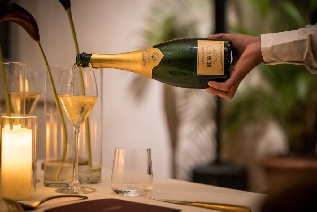Krug Clos d’Ambonnay 2008 al suo debutto in Italia: la degustazione del Pinot Noir più esclusivo della Champagne a Milano.