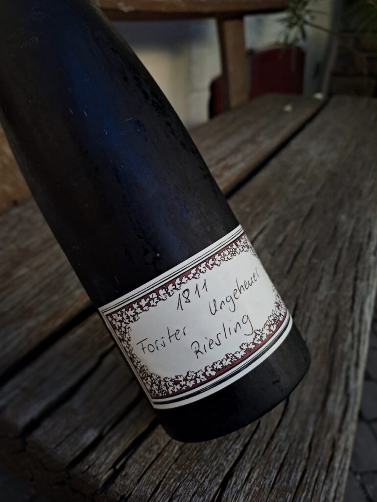 Catawiki mette all’asta fino al 3 agosto un rarissimo Forster Ungeheuer Riesling del 1811, il più antico Riesling tedesco in Europa.