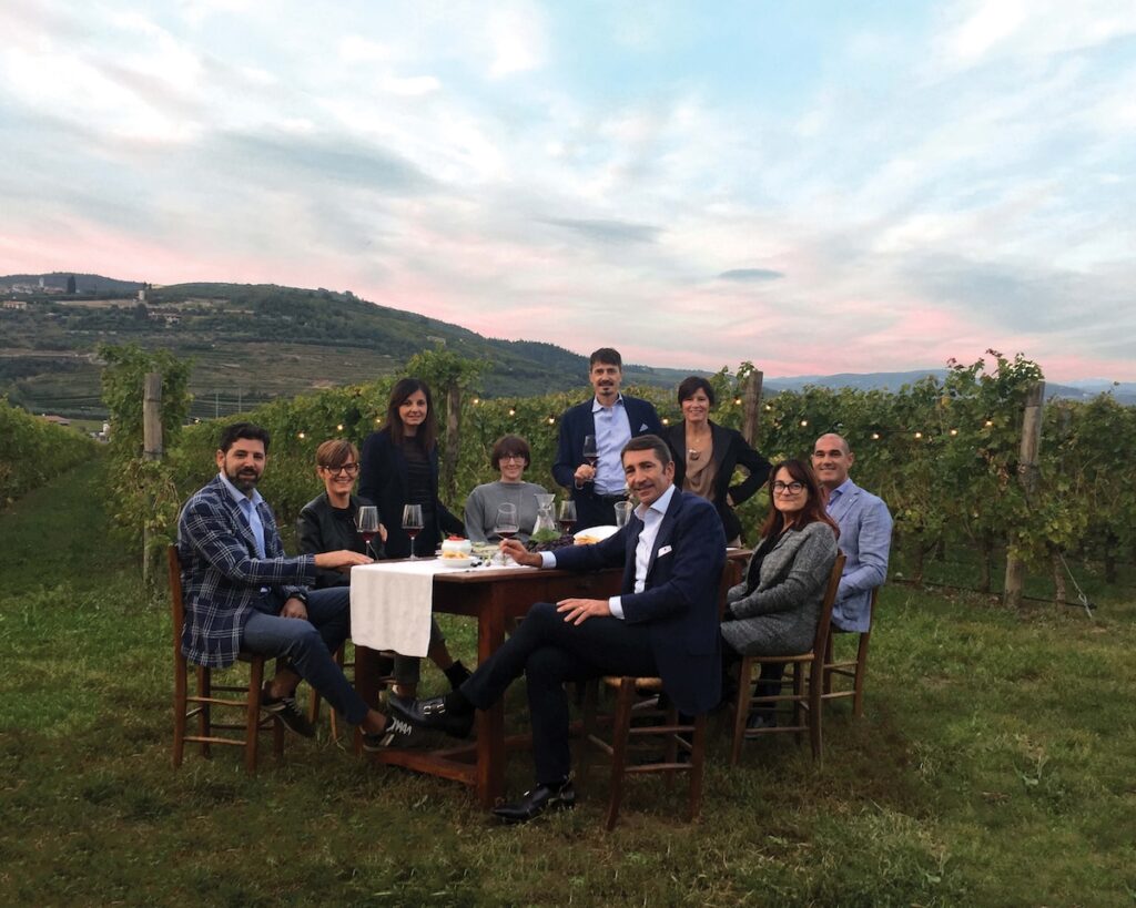 Tommasi Family Estates rinnova l’enoturismo: esperienze immersive come linguaggio per le nuove generazioni.