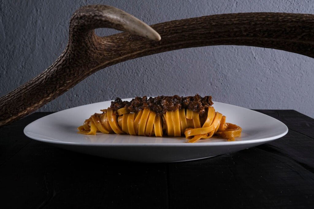 Il 1° settembre apre Osteria Belvedere, il nuovo progetto di chef Edoardo Tilli accanto al ristorante gastronomico Podere Belvedere Tuscany.