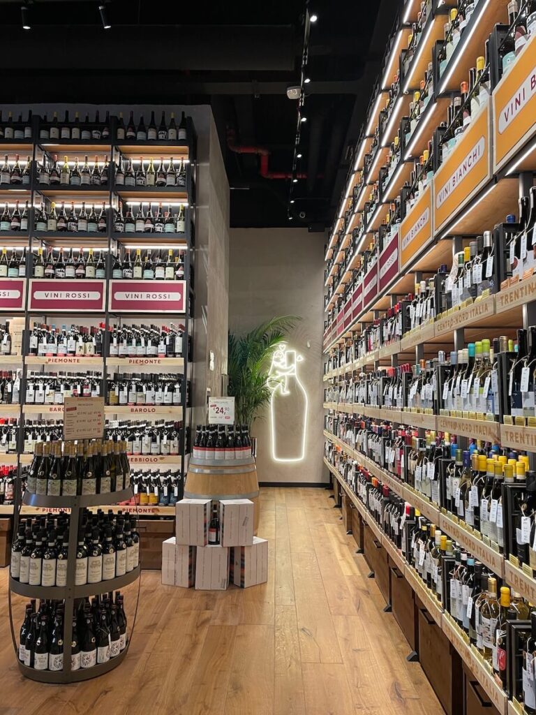 Signorvino conquista CityLife Shopping District: Milano sale a otto locali del brand del vino italiano con il nuovo spazio da 350 mq.