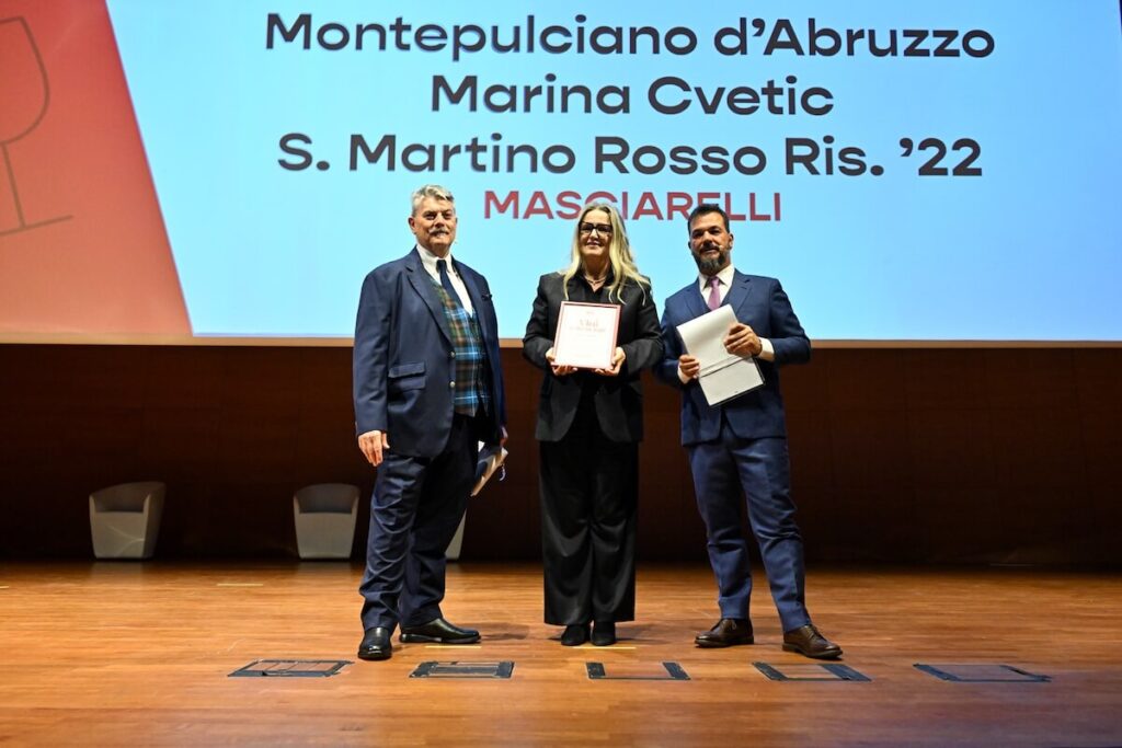 Tutti i Premi Speciali della Guida Vini d’Italia 2027 del Gambero Rosso: Tommasi Cantina dell’Anno, i migliori vini e i 540 Tre Bicchieri.